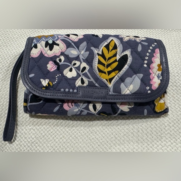 Vera Bradley Charmont Meadow Trimmed Wristlet - Picture 1 of 7